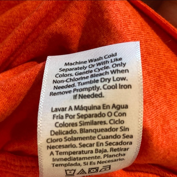 Bright Coral Classic Fit Short Sleeve Women's Crewneck Tee Shirt Size XXL (20) - Picture 7 of 8